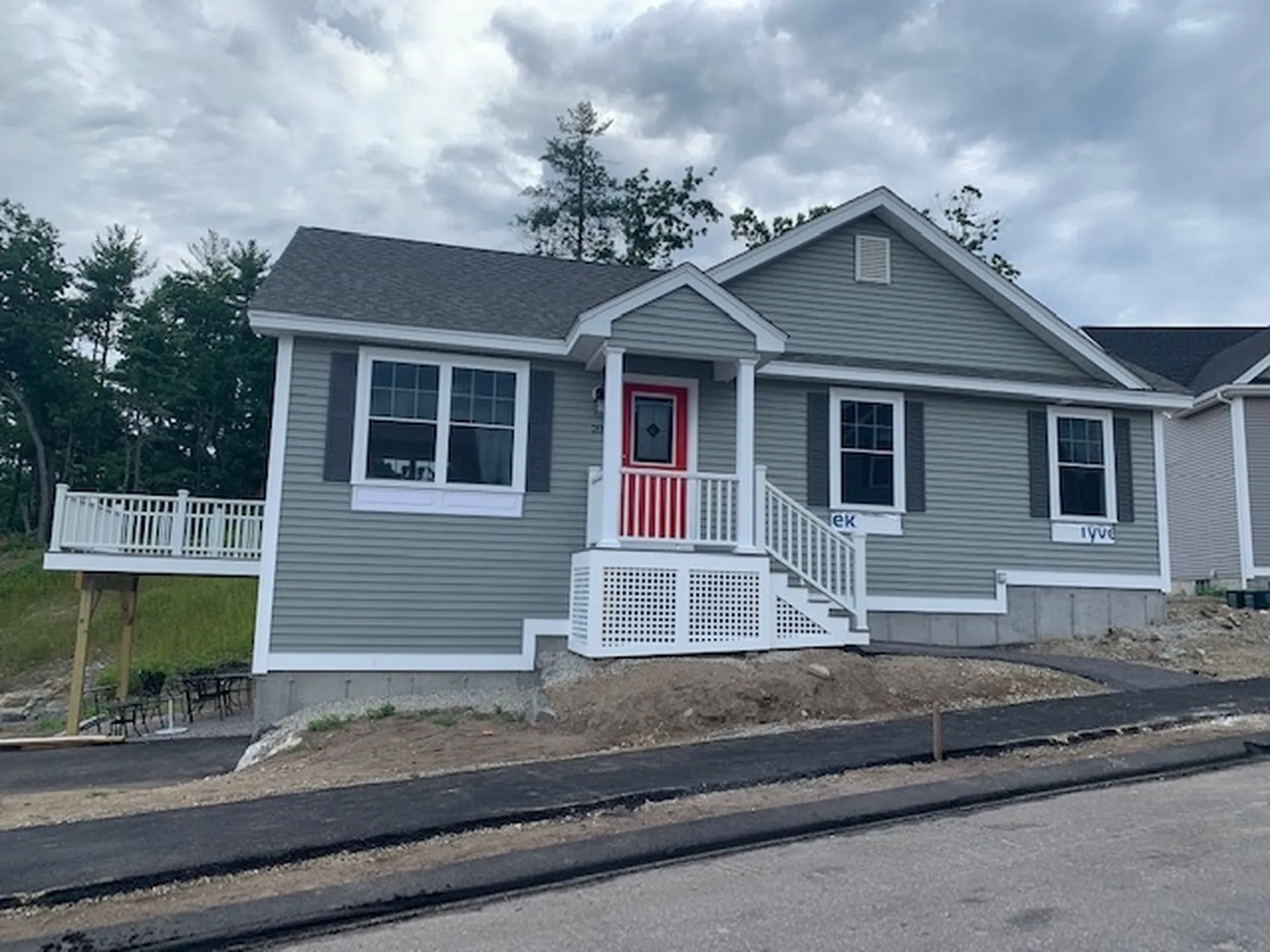 20 Catalpa Road Salem NH 03079