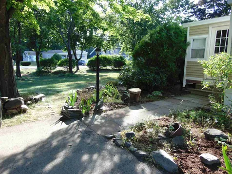 2 Leewood Trail Nashua NH 03062