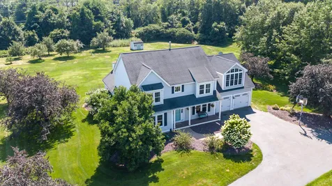 57 Naticook Avenue Litchfield NH 03052