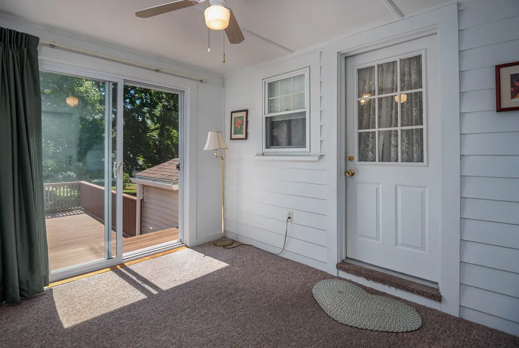 22 Crescent Avenue Dover NH 03820