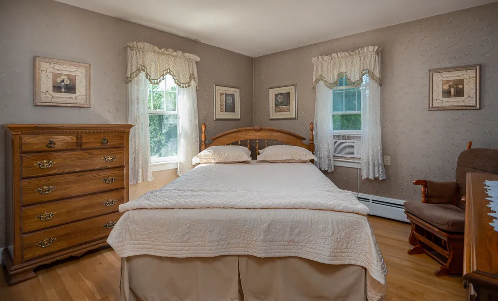 22 Crescent Avenue Dover NH 03820