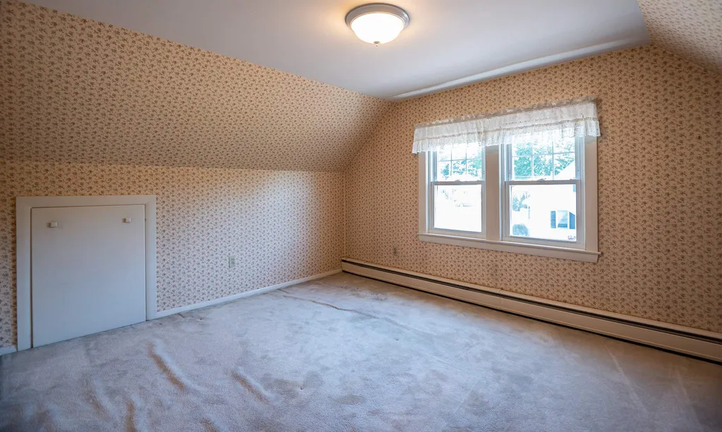 22 Crescent Avenue Dover NH 03820