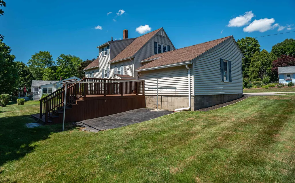 22 Crescent Avenue Dover NH 03820