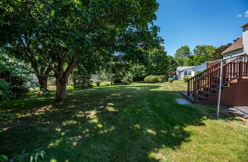 22 Crescent Avenue Dover NH 03820