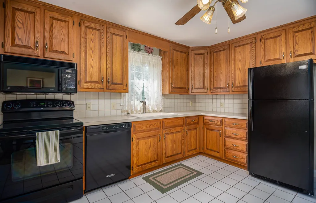 22 Crescent Avenue Dover NH 03820