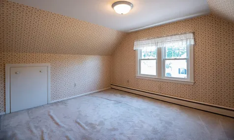 22 Crescent Avenue Dover NH 03820