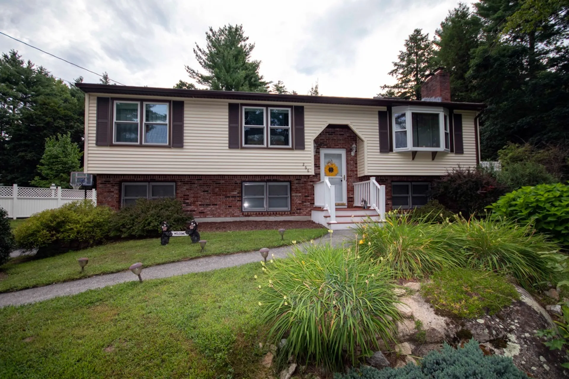266 High Range Road Londonderry NH 03053