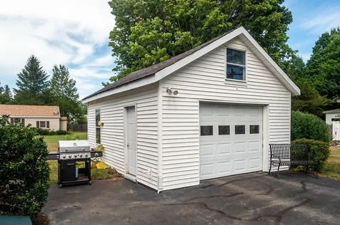 362 High Street Somersworth NH 03878