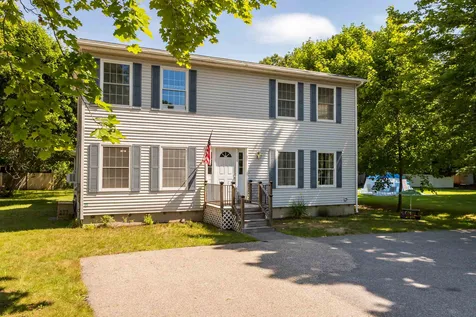 17 Railroad Avenue Seabrook NH 03874