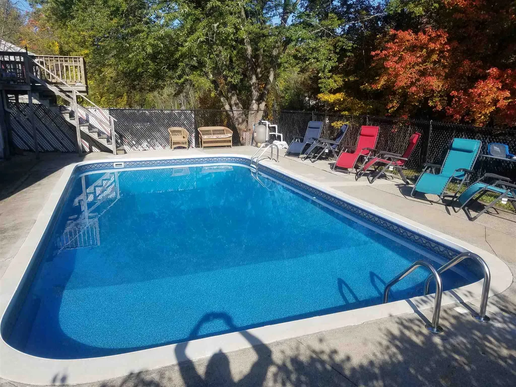 46 B Street Hudson NH 03051