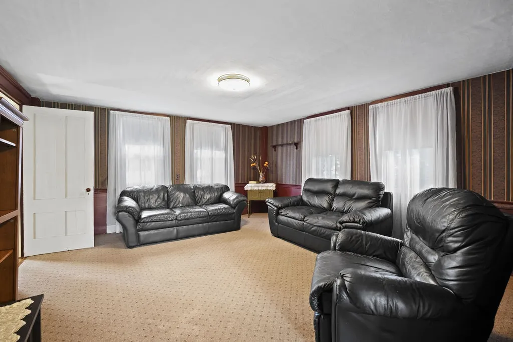 956 Salmon Falls Road Rochester NH 03868