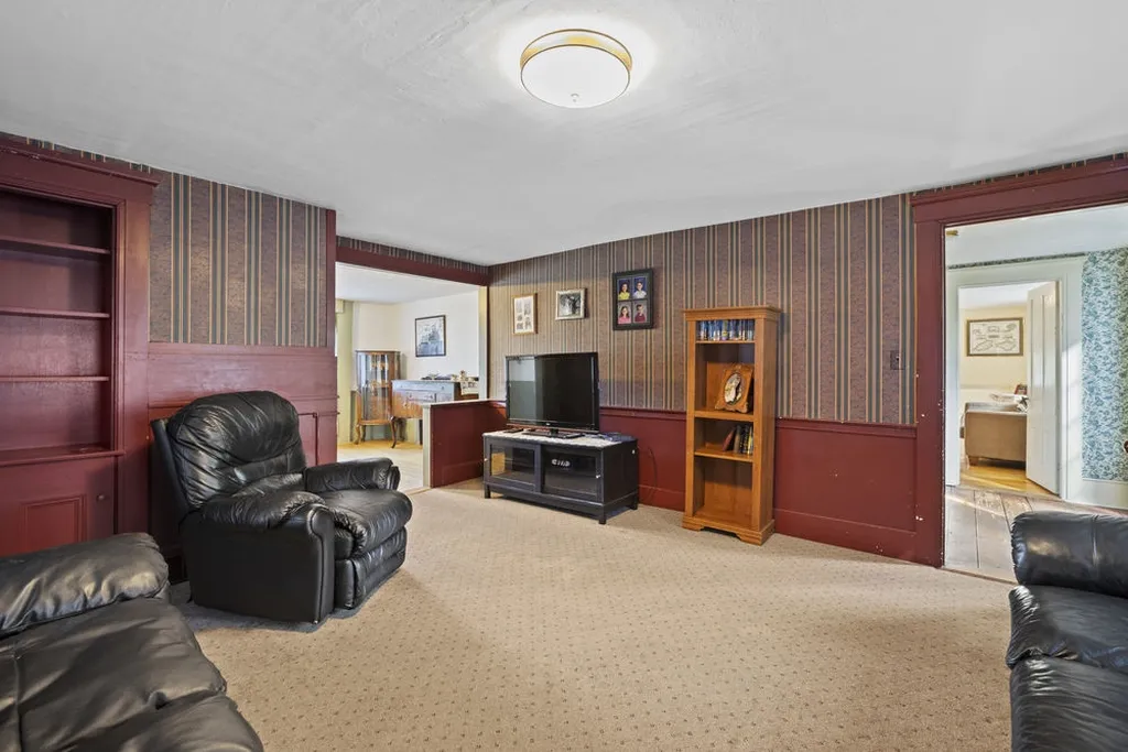 956 Salmon Falls Road Rochester NH 03868