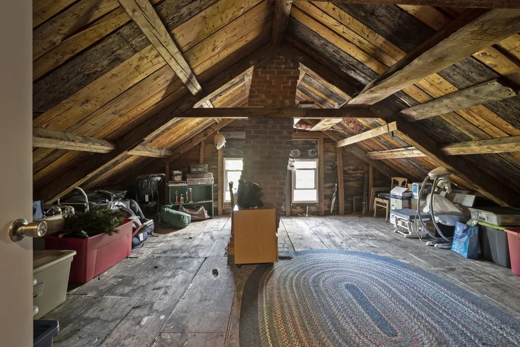 956 Salmon Falls Road Rochester NH 03868