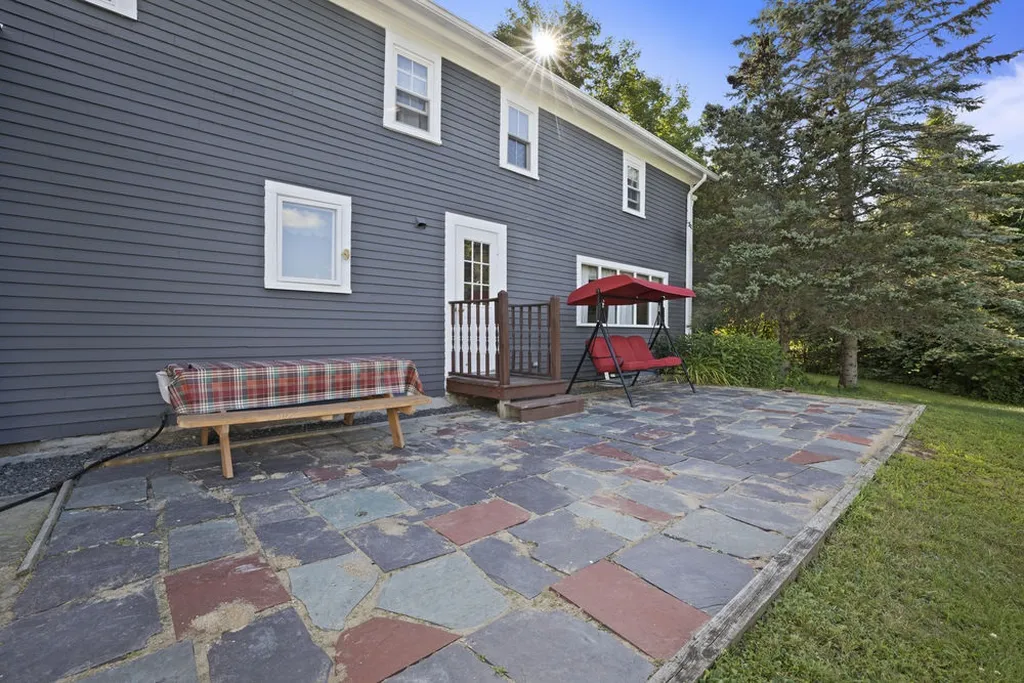 956 Salmon Falls Road Rochester NH 03868