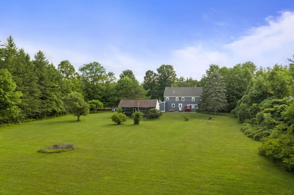 956 Salmon Falls Road Rochester NH 03868