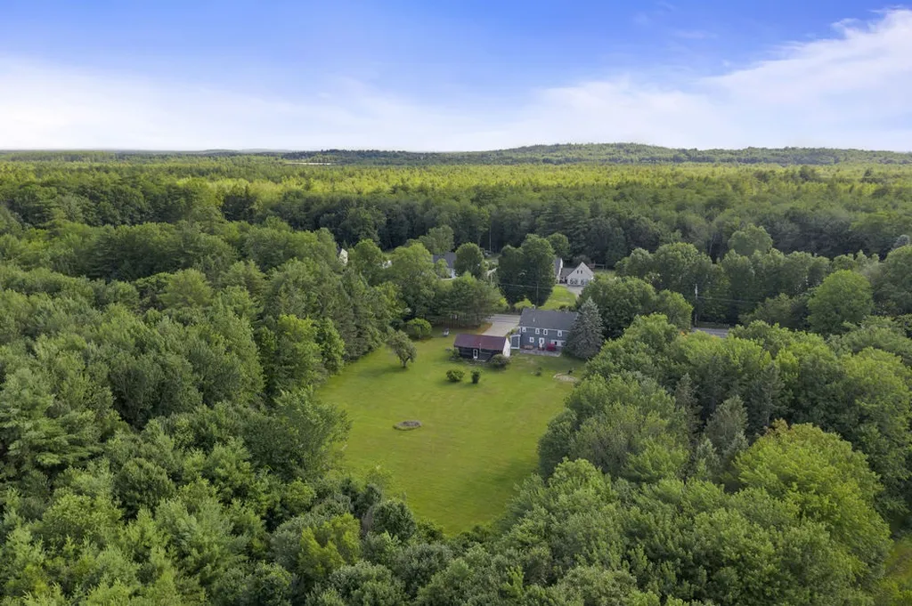 956 Salmon Falls Road Rochester NH 03868