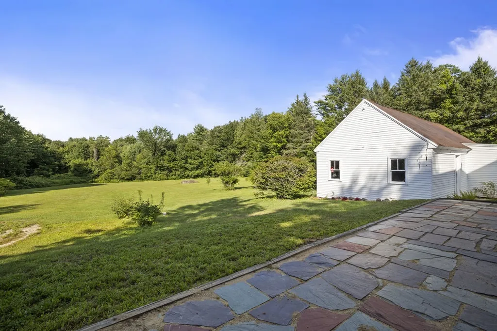 956 Salmon Falls Road Rochester NH 03868