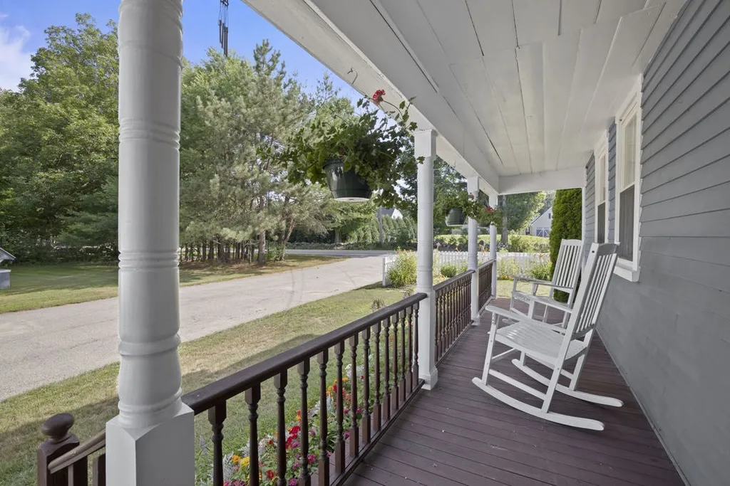 956 Salmon Falls Road Rochester NH 03868