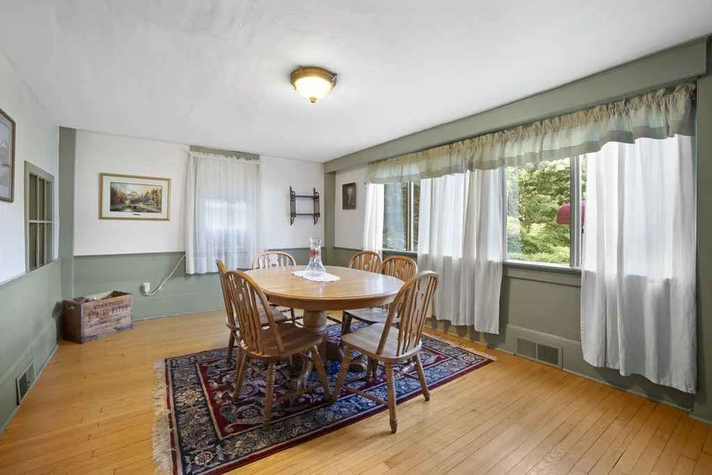 956 Salmon Falls Road Rochester NH 03868