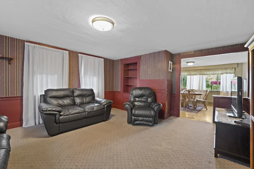 956 Salmon Falls Road Rochester NH 03868