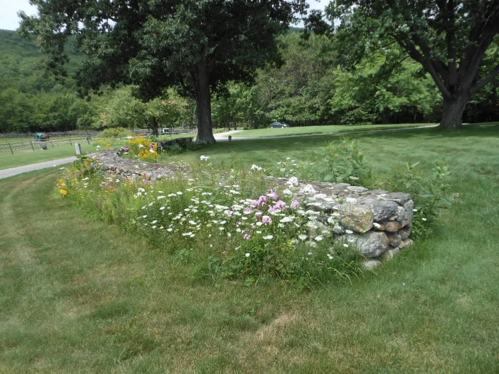 16 Spofford Gap Lane Temple NH 03084