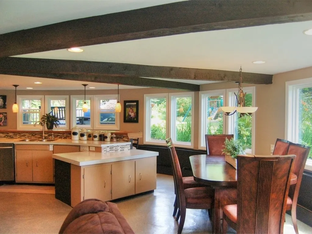 13 Baslow Lane Underhill VT 05489