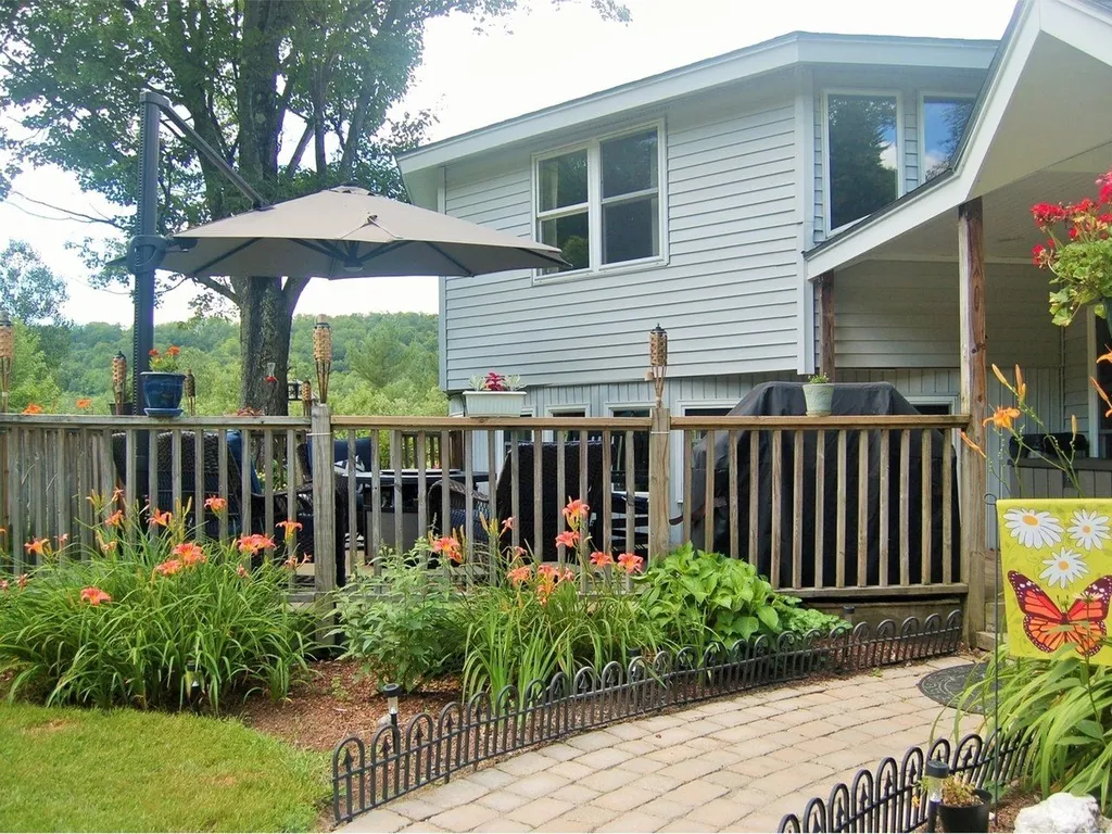 13 Baslow Lane Underhill VT 05489