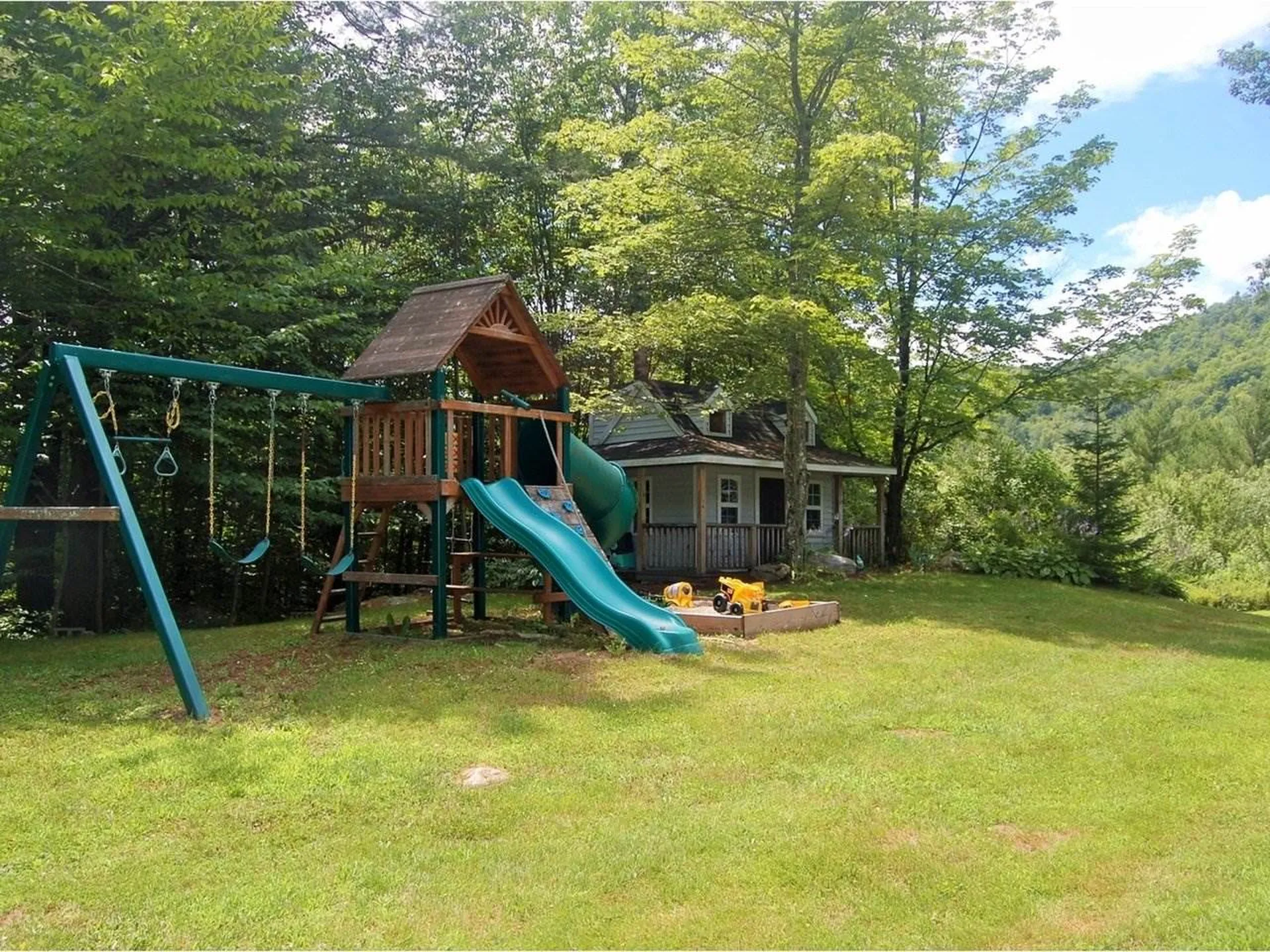 13 Baslow Lane Underhill VT 05489