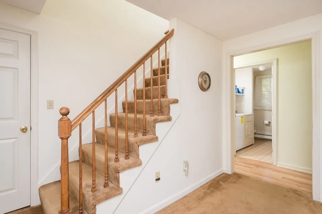 14 Wheelwright Drive Lee NH 03861