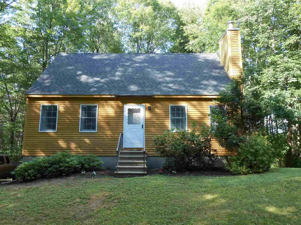 14 Wheelwright Drive Lee NH 03861