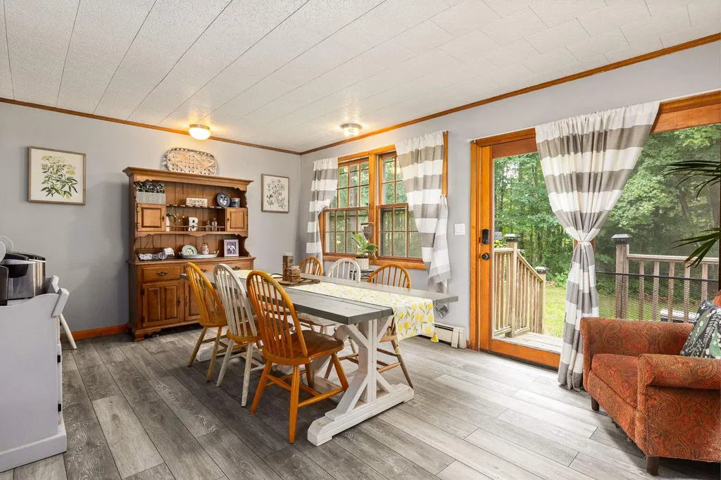 37 Crest Drive Somersworth NH 03878