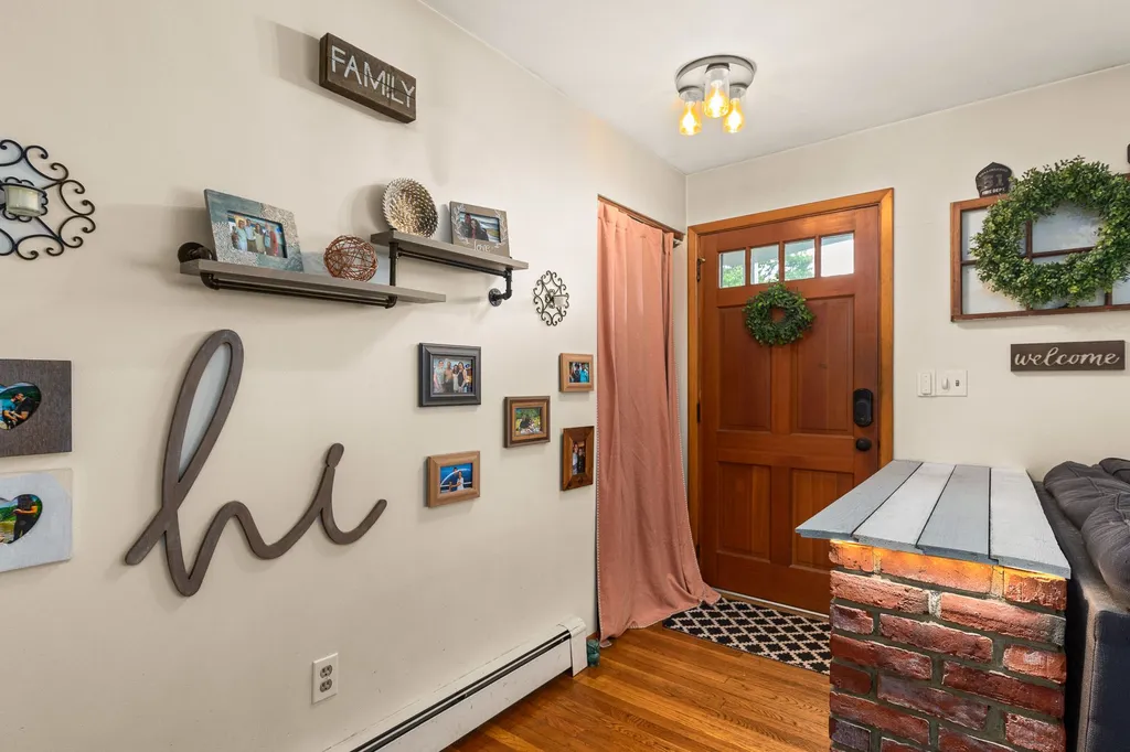 37 Crest Drive Somersworth NH 03878