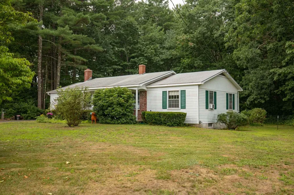 37 Crest Drive Somersworth NH 03878