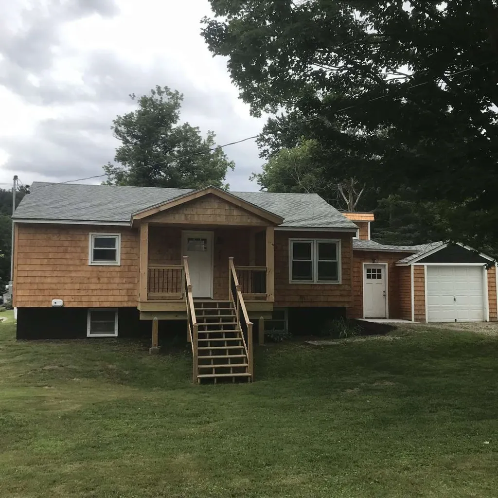 45 East Street Huntington VT 05462