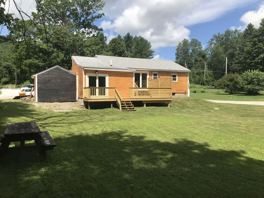 45 East Street Huntington VT 05462