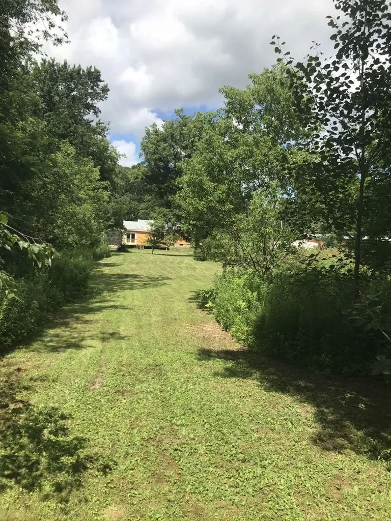 45 East Street Huntington VT 05462