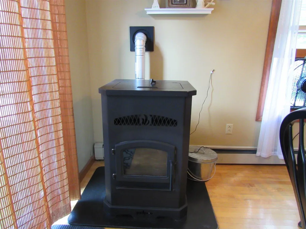 8 Church Street Gorham NH 03581