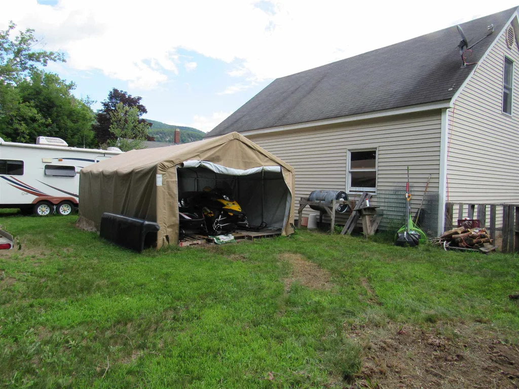 8 Church Street Gorham NH 03581