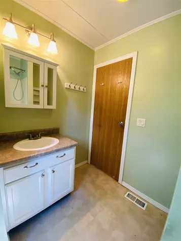 6 Cheryl Drive Allenstown NH 03275