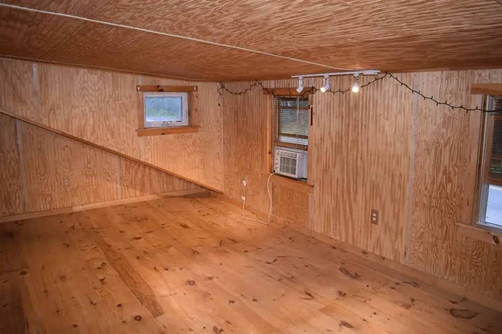 81 Upper Village Road Chelsea VT 05038