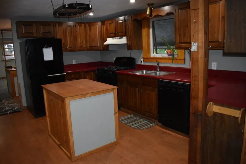 81 Upper Village Road Chelsea VT 05038