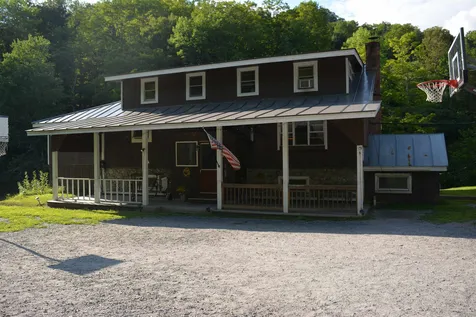81 Upper Village Road Chelsea VT 05038