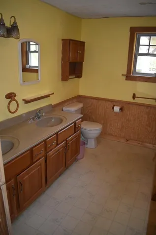 81 Upper Village Road Chelsea VT 05038