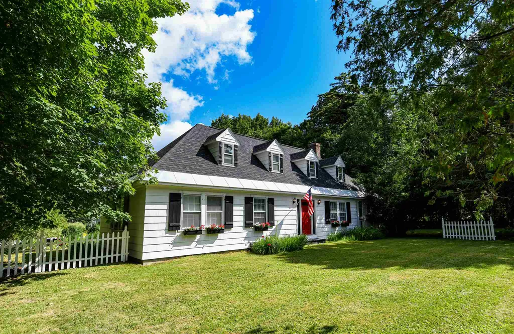 12 Hedgerose Lane Bethlehem NH 03574