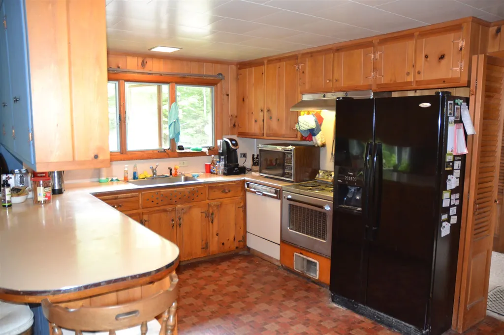 420 Governor Wentworth Highway Tuftonboro NH 03816
