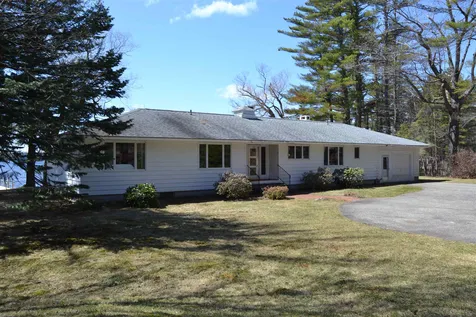 420 Governor Wentworth Highway Tuftonboro NH 03816