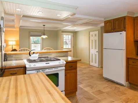 235 Middle Road Brentwood NH 03833