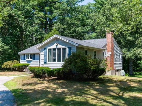 235 Middle Road Brentwood NH 03833