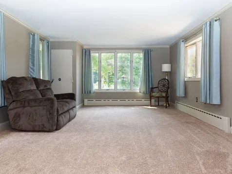 235 Middle Road Brentwood NH 03833