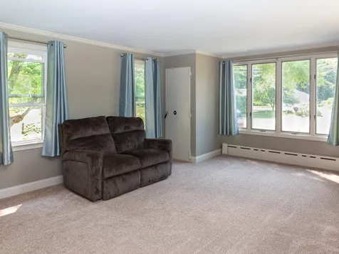 235 Middle Road Brentwood NH 03833